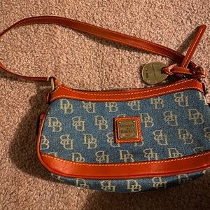 Dooney & Bourke shoulder bag